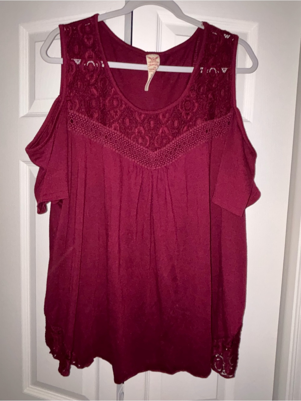 Faded Glory Women’s 3X 22W 24W Burgundy Cold Shoulder Lace Crochet Tunic Top